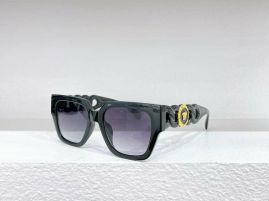 Picture of Versace Sunglasses _SKUfw55246482fw